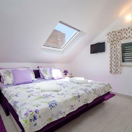 Apt Bobotovi In Center Of Stari Grad, Hvar Esterno foto