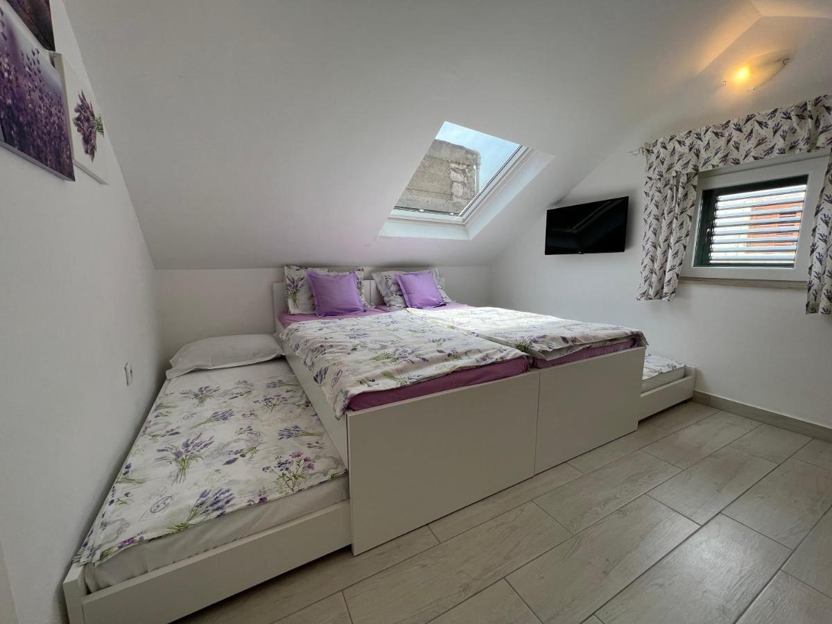 Apt Bobotovi In Center Of Stari Grad, Hvar Esterno foto