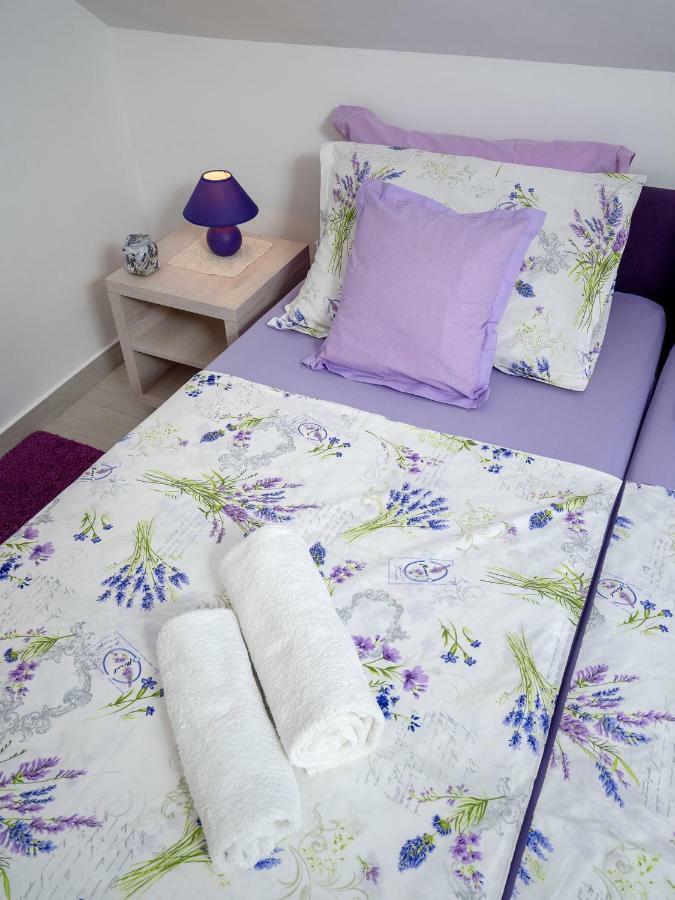 Apt Bobotovi In Center Of Stari Grad, Hvar Esterno foto